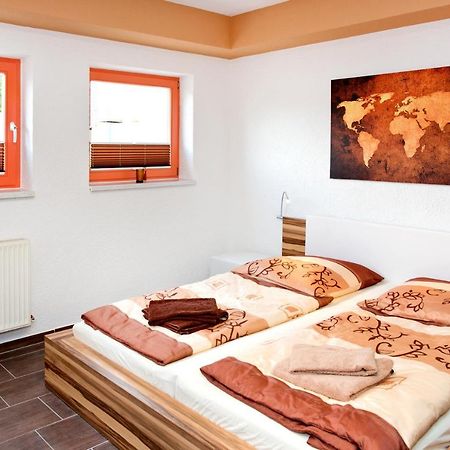 Ferienwohnung Familie Leinweber Waren  Ngoại thất bức ảnh