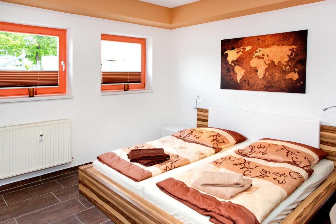 Ferienwohnung Familie Leinweber Waren  Ngoại thất bức ảnh